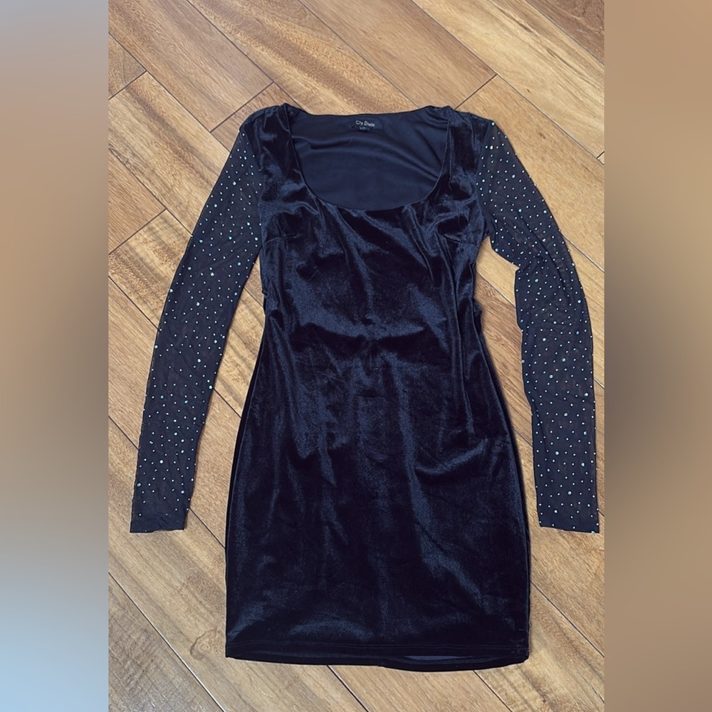 Homecoming Elegant Black Velvet Dress with Embellished Sleeves
